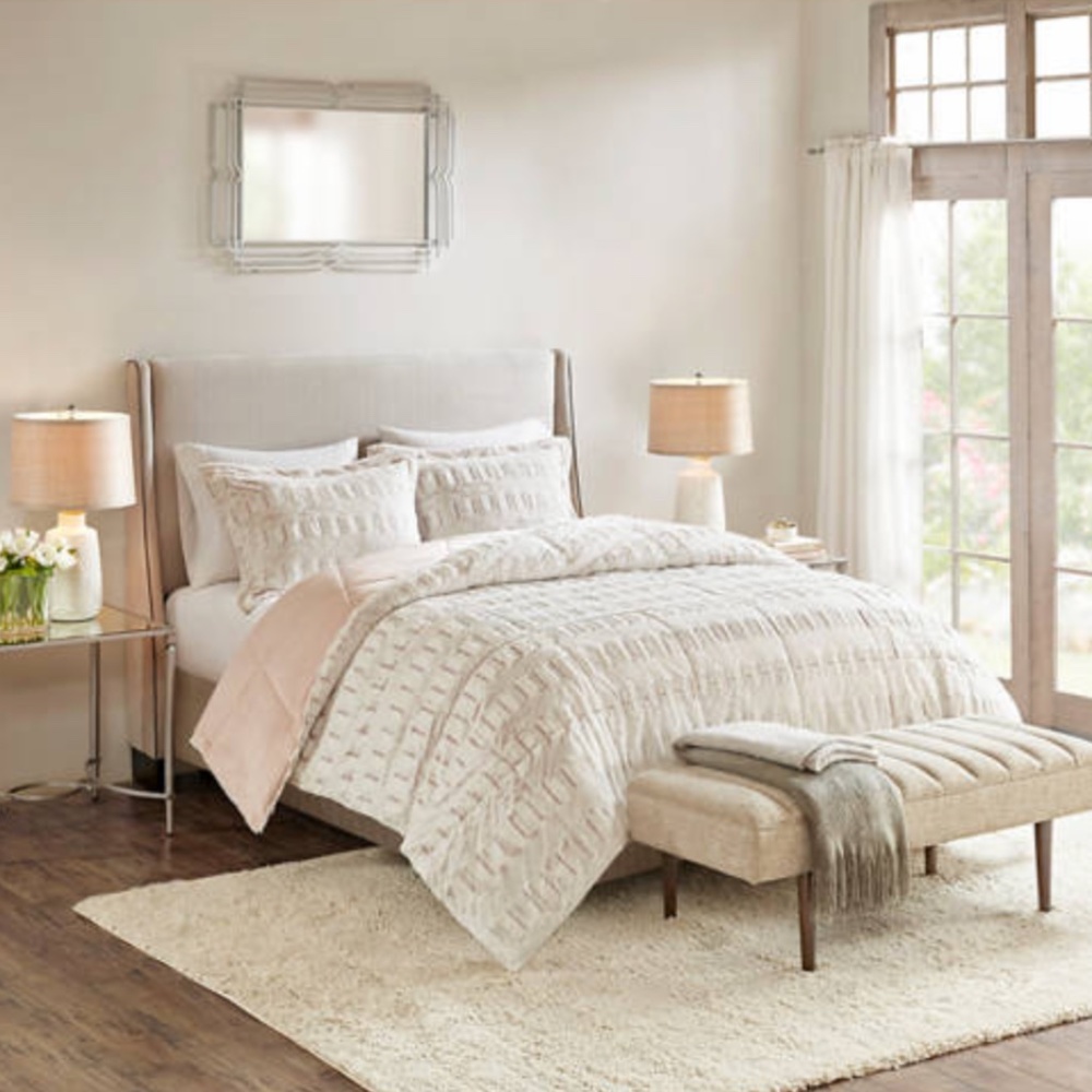 Madison Park Gia Back Print Long Fur Comforter